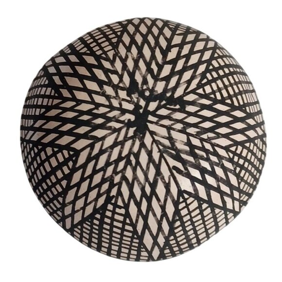 Acoma Pottery Seed Pot Pottery Elaborate Polychrome Kokopelli & Star Vase 1.75" - Picture 5 of 6